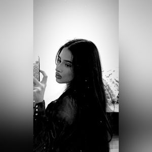 Meet your Posher, Fatima